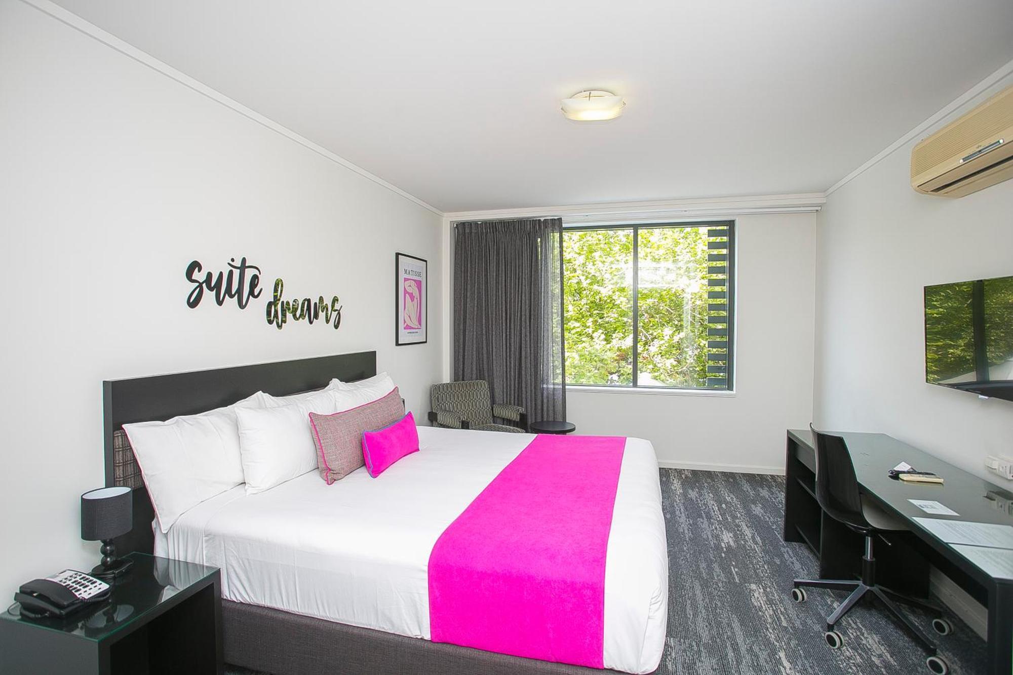 East Perth Suites Hotel Exterior foto