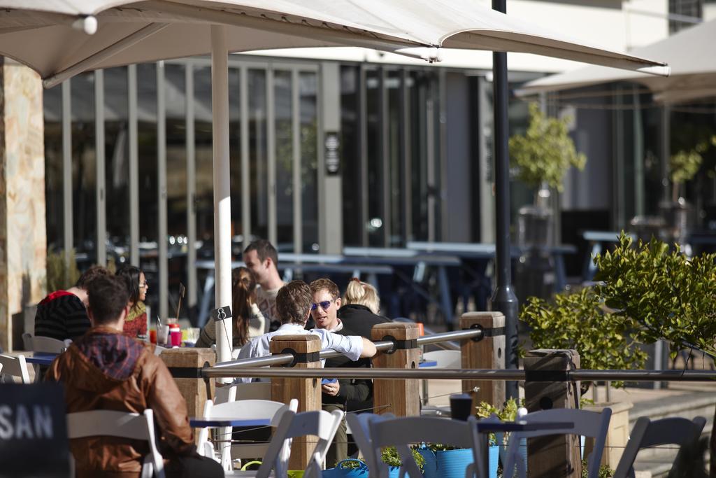East Perth Suites Hotel Exterior foto